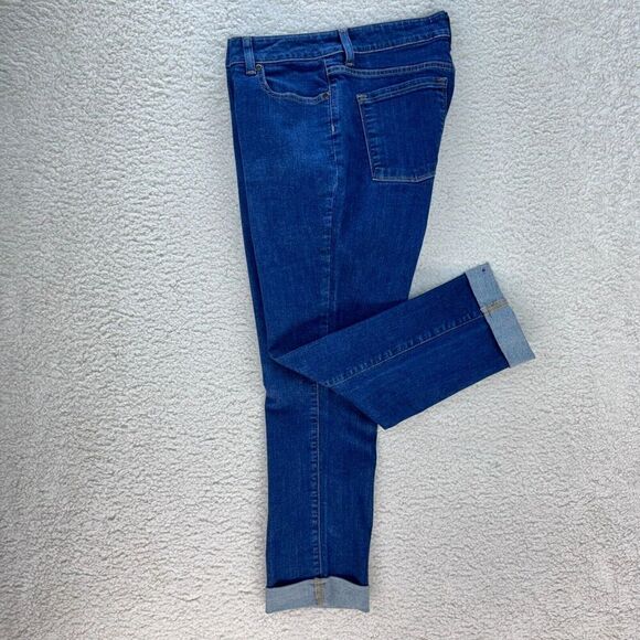 L.L.Bean Favorite Fit Jens Womens 10 Straight Leg Cuffed Hem Ankle Pockets Denim - Picture 3 of 12